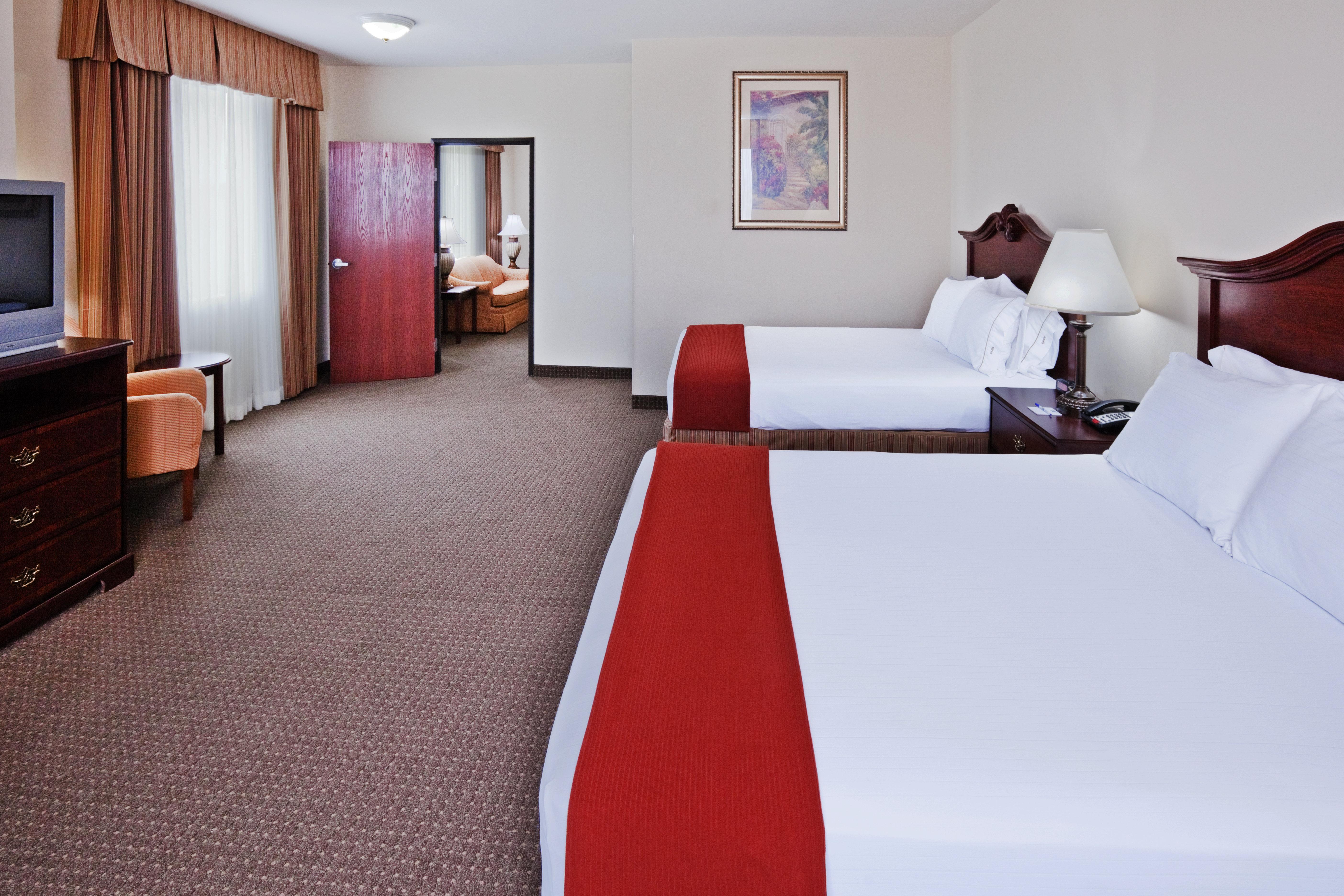 Holiday Inn Express Hotel & Suites Woodward Hwy 270 By Ihg Exterior photo