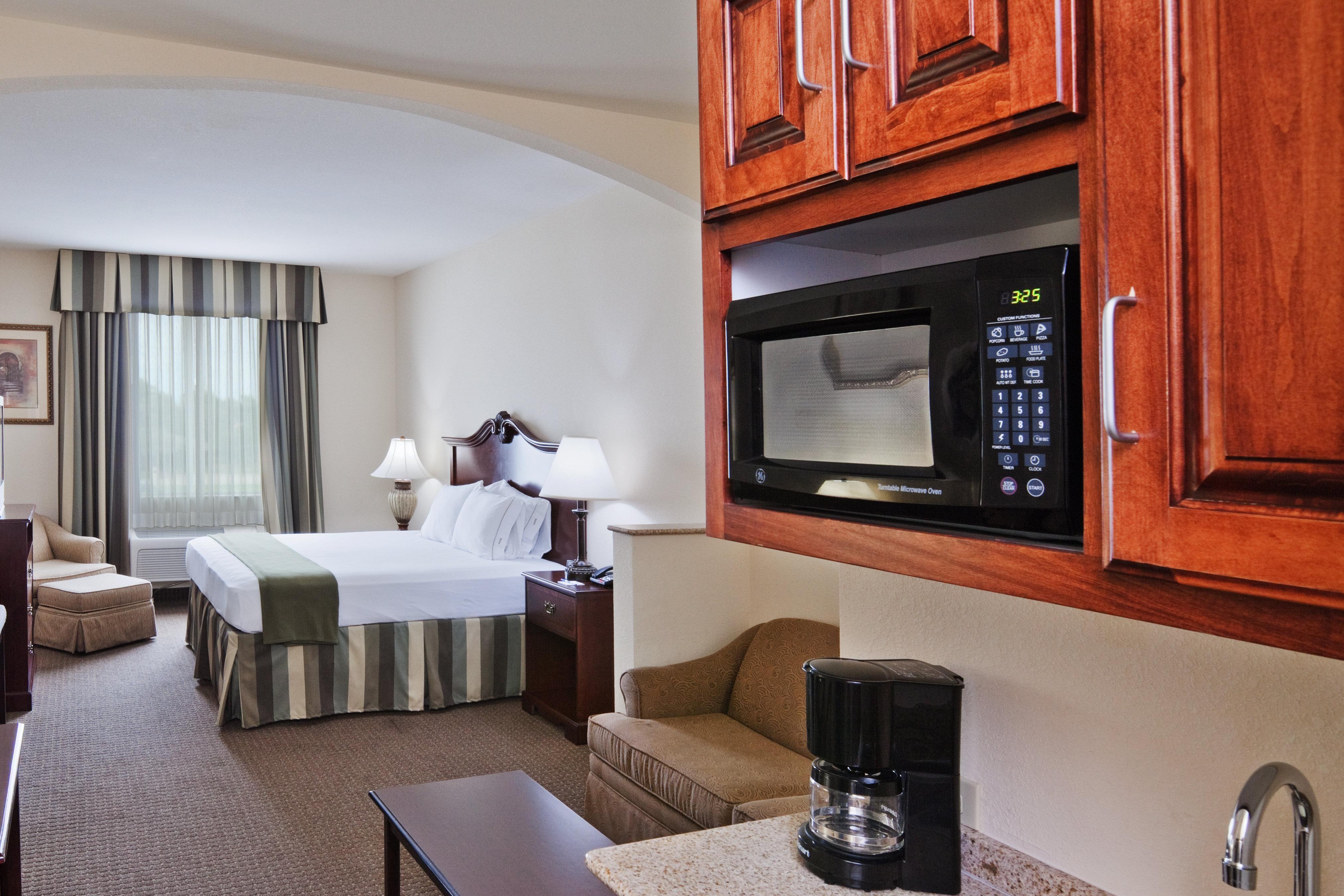 Holiday Inn Express Hotel & Suites Woodward Hwy 270 By Ihg Room photo